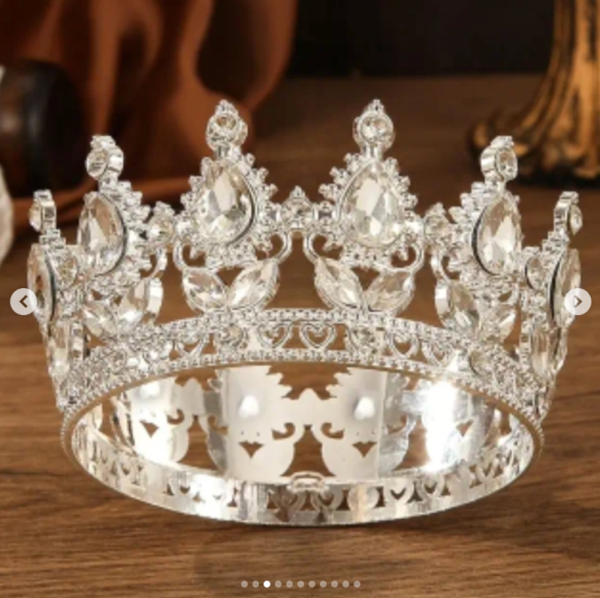 Срібна корона з прозорим камінням 👑Діаметр 8 см