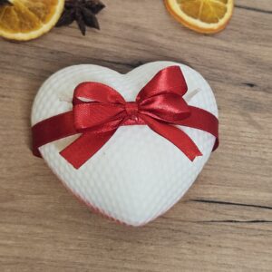 Свічка соєва ароматична Серце біло-червоне